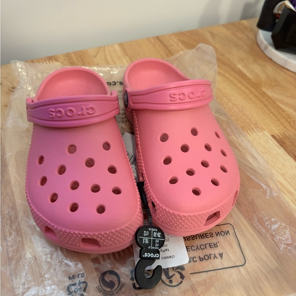 Crocs (Children) - Picture 1 of 5